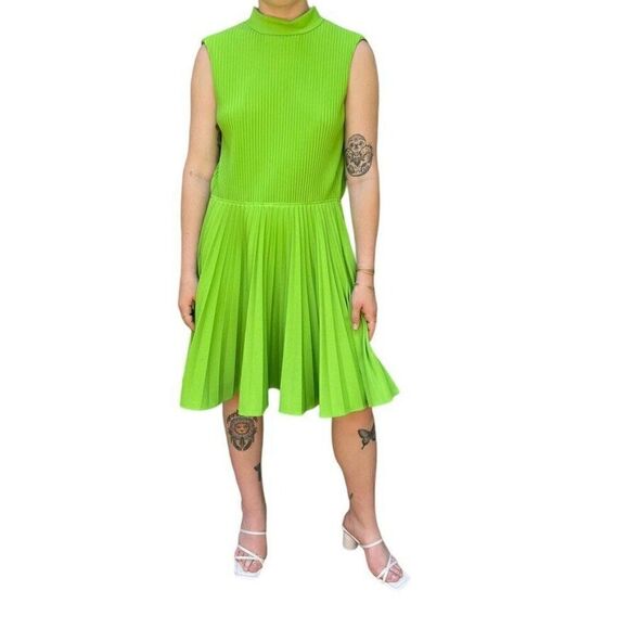 Vintage 1960s Womens Burt Stanley Lime Green Pleated Retro Mid Mod Mini Dress - Picture 1 of 13